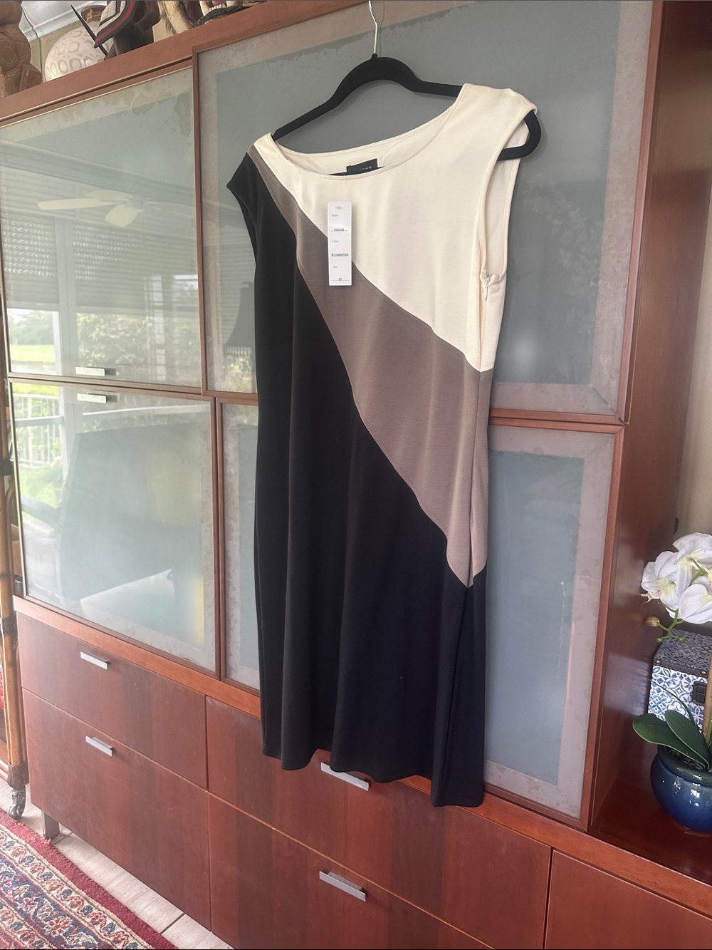 Spense Sleeveless Diagonal Colorblock Midi Dress - Black, Cream, Taupe